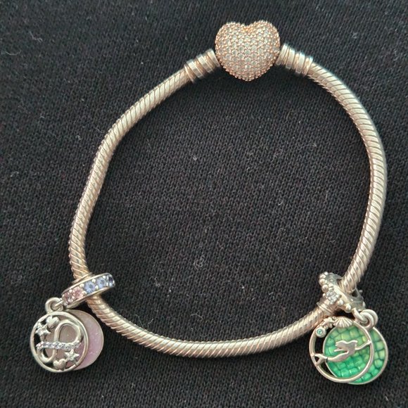 Pandora bracelet w/charms - Picture 1 of 2